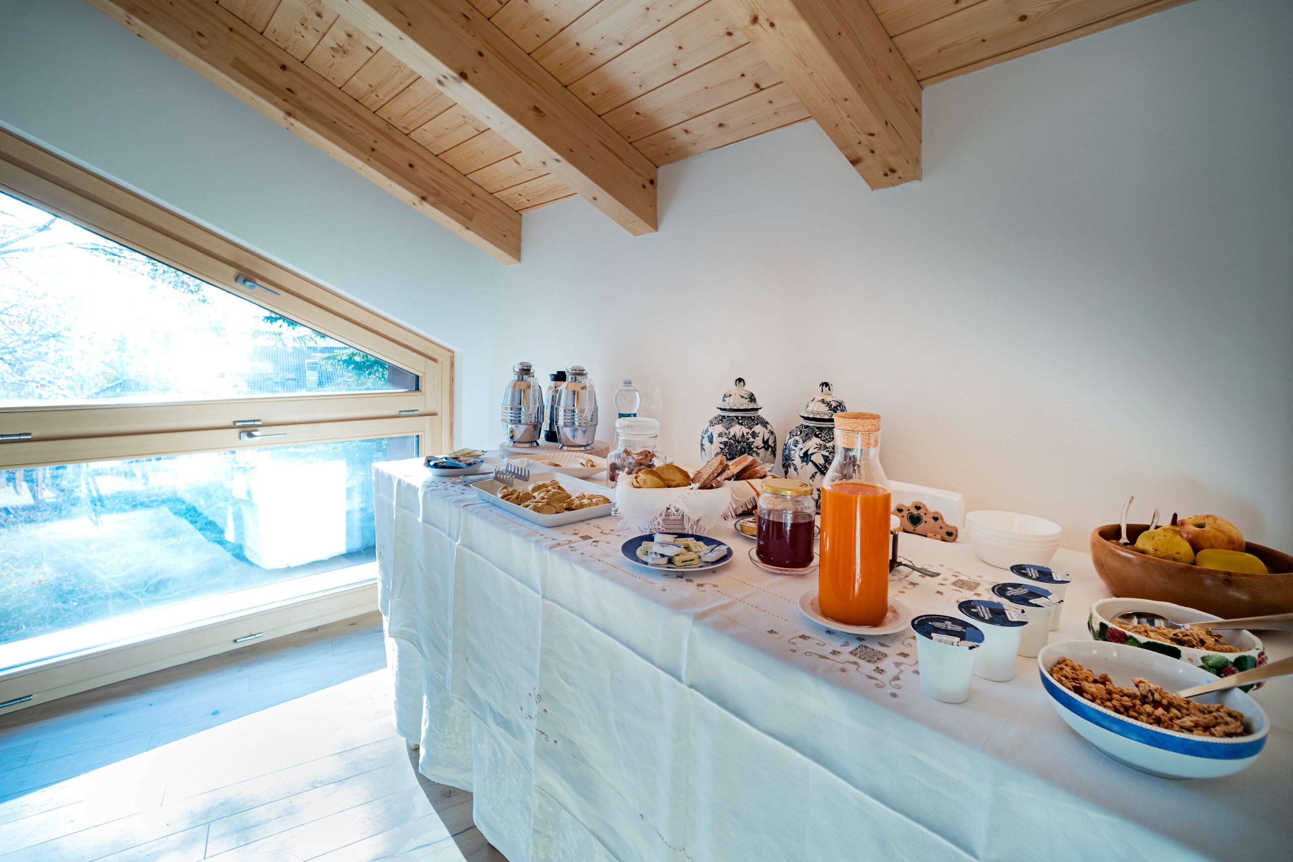 Colazione con prodotti tipici